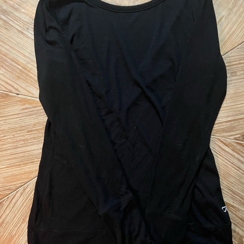 GAP Fit Black Long Sleeve Women's Tee